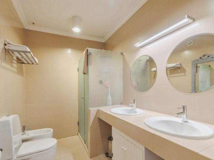 Image No.23-5 Bed Apartment for sale