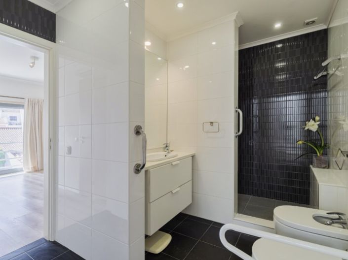 Image No.19-3 Bed House for sale