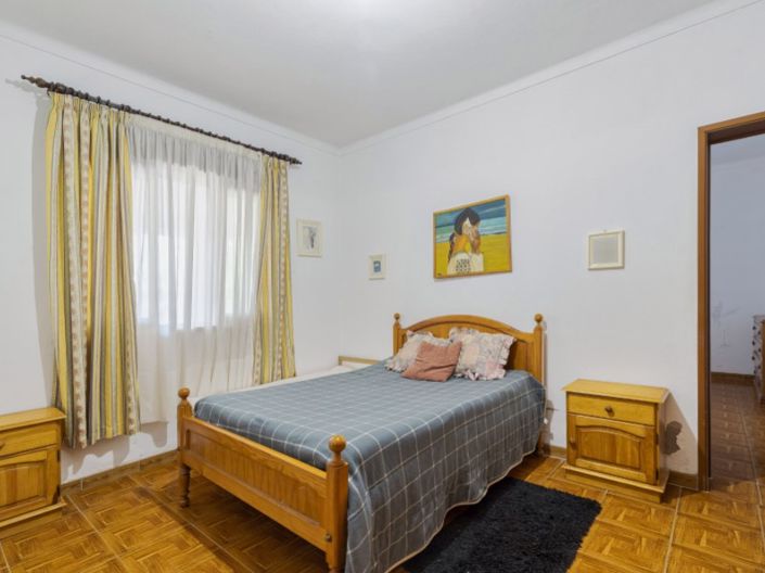 Image No.13-7 Bed House for sale