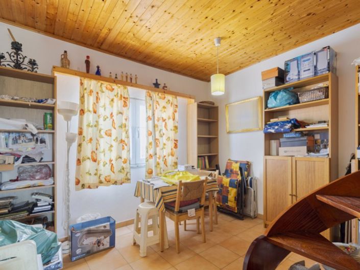 Image No.22-7 Bed House for sale