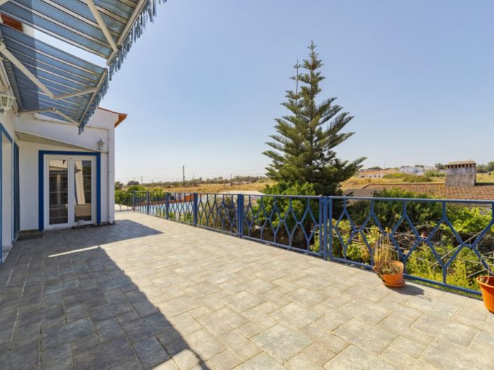 Image No.28-7 Bed House for sale