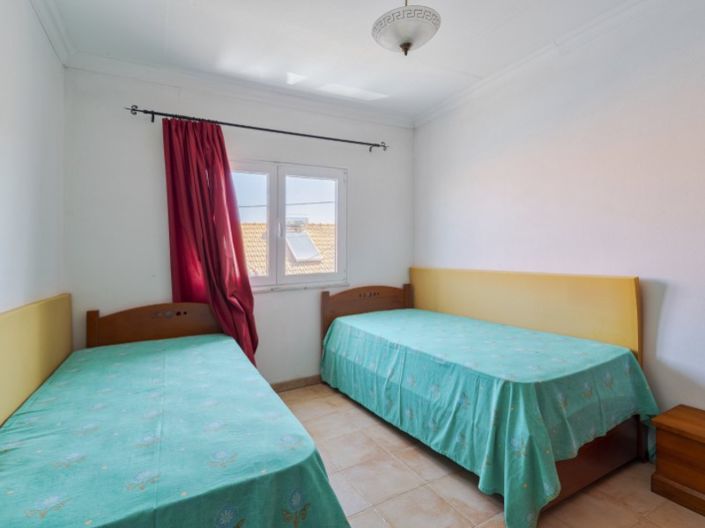 Image No.32-7 Bed House for sale