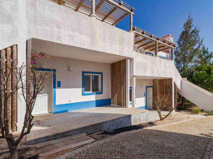 Image No.20-2 Bed Apartment for sale