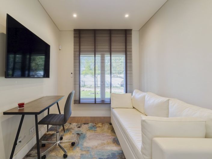 Image No.16-7 Bed House for sale