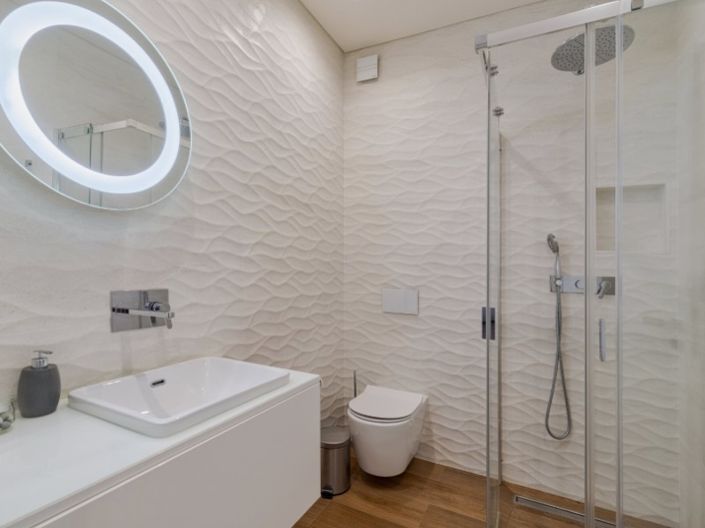 Image No.18-7 Bed House for sale