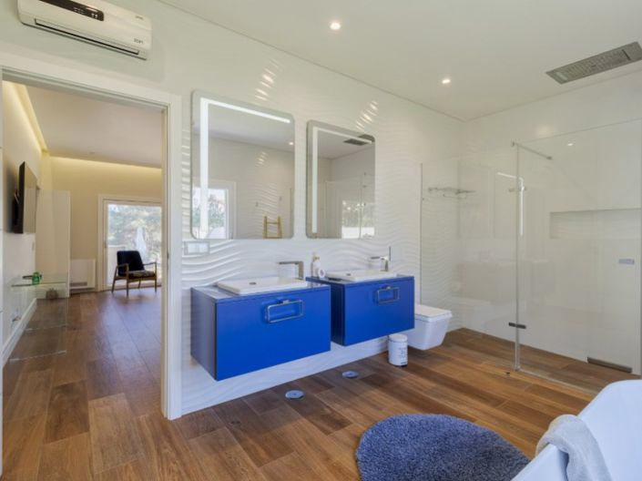 Image No.22-7 Bed House for sale