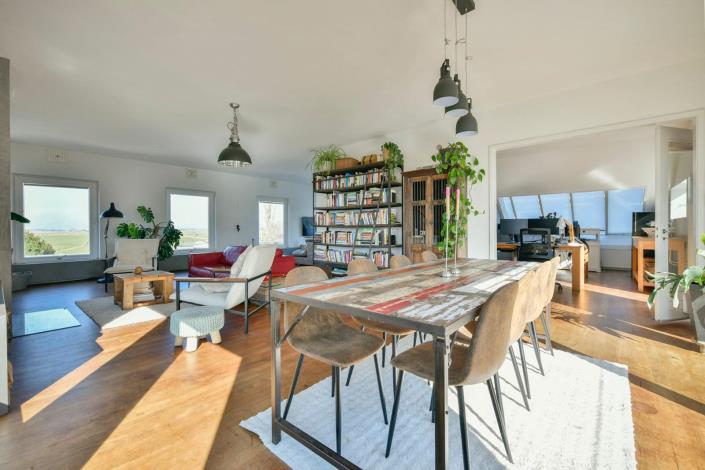 Image No.4-4 Bed House for sale
