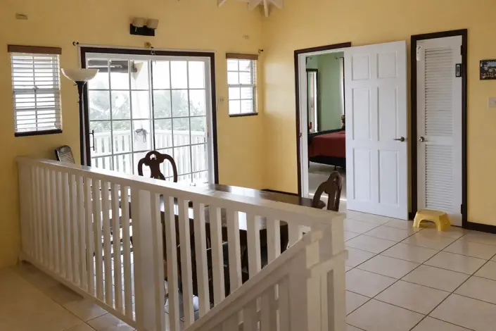 Image No.8-4 Bed House for sale