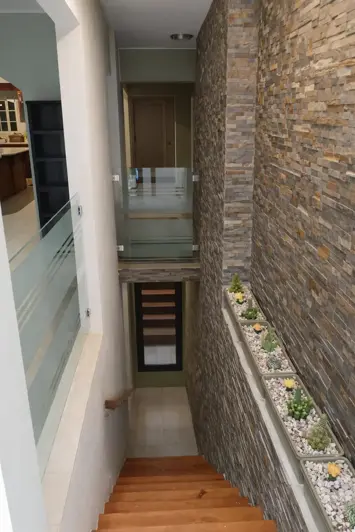 Image No.11-5 Bed House for sale