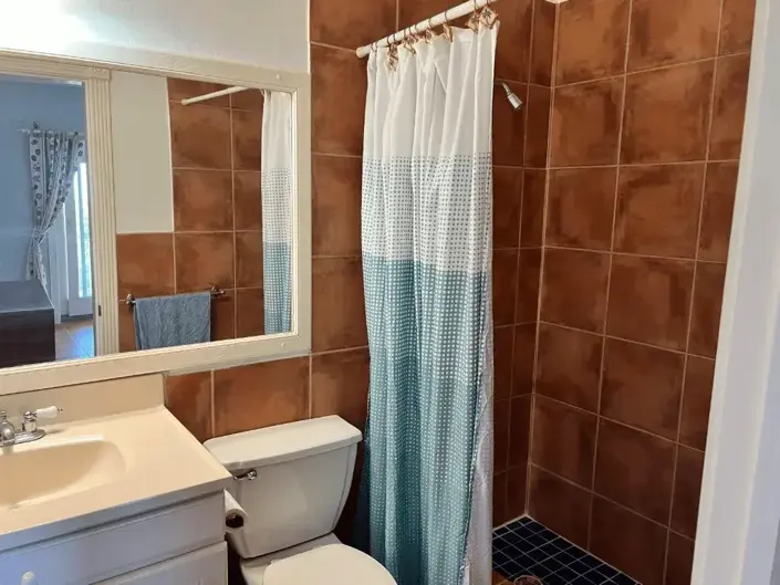 Image No.20-5 Bed House for sale