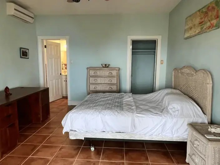 Image No.21-5 Bed House for sale