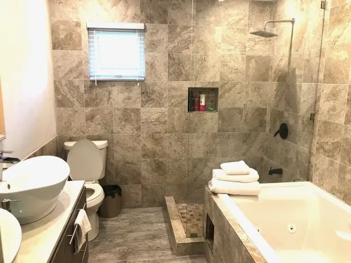 Image No.15-2 Bed House for sale