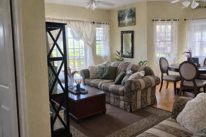Image No.4-4 Bed House for sale