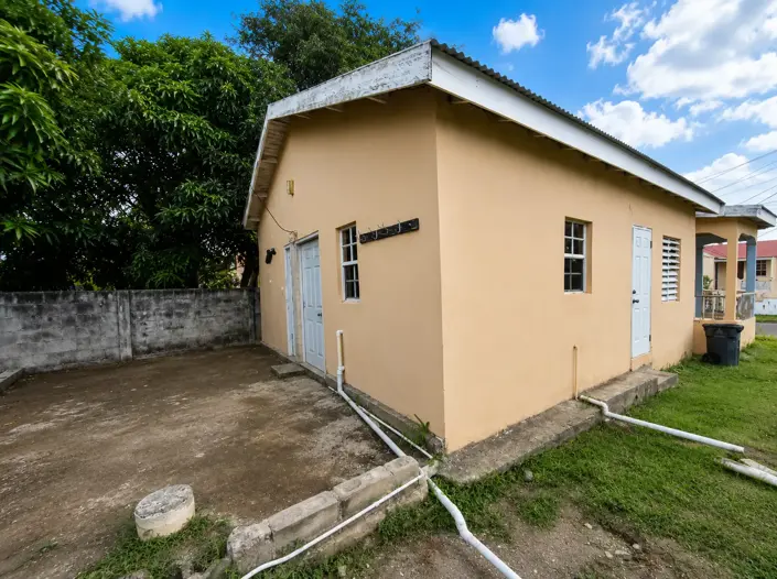 Image No.4-Maison de 2 chambres à vendre à Basseterre