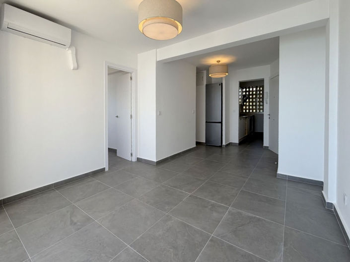 Image No.12-3 Bed Apartment for sale