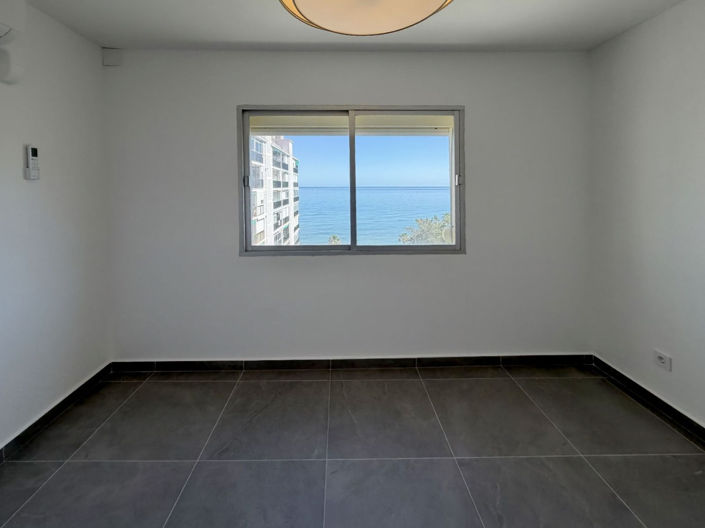 Image No.14-3 Bed Apartment for sale