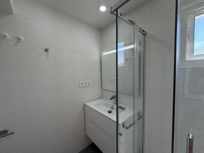 Image No.17-3 Bed Apartment for sale