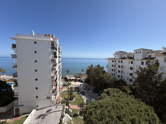 Image No.25-3 Bed Apartment for sale