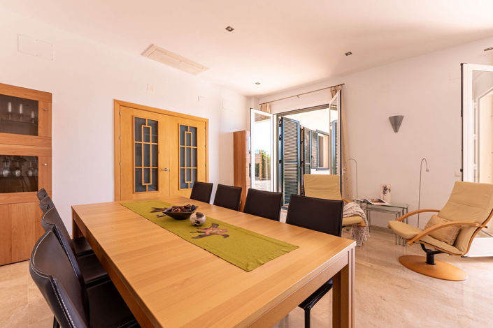 Image No.22-4 Bed Villa for sale