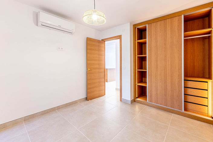 Image No.16-2 Bed Apartment for sale