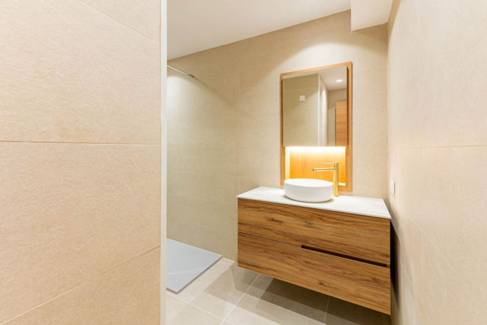 Image No.20-2 Bed Apartment for sale