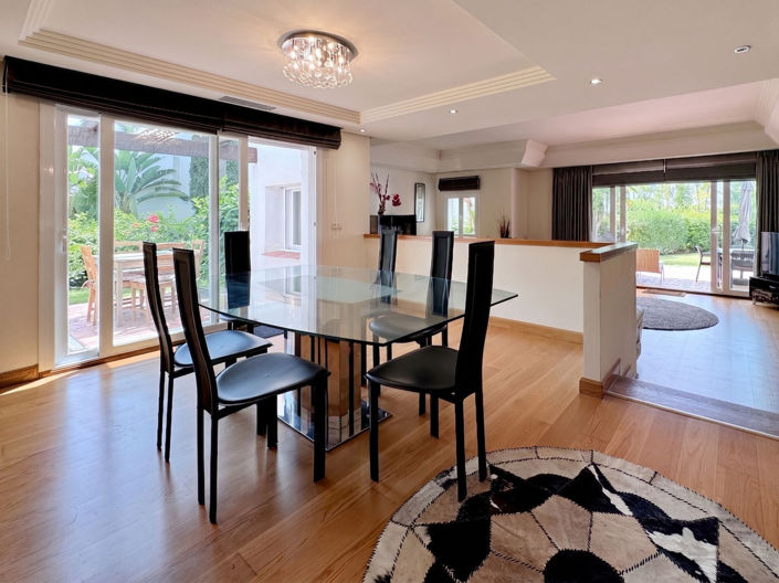 Image No.10-3 Bed Townhouse for sale