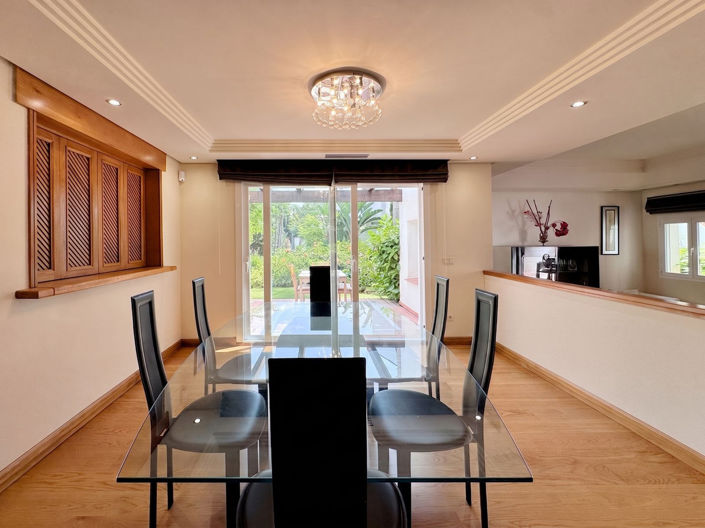 Image No.13-3 Bed Townhouse for sale