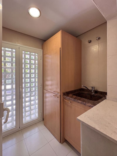 Image No.6-3 Bed Townhouse for sale