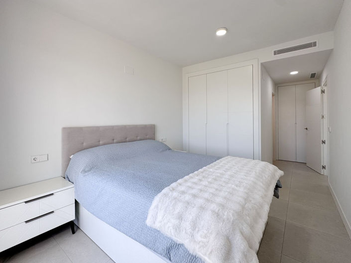 Image No.10-2 Bed Apartment for sale