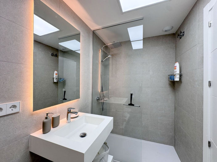 Image No.15-2 Bed Apartment for sale
