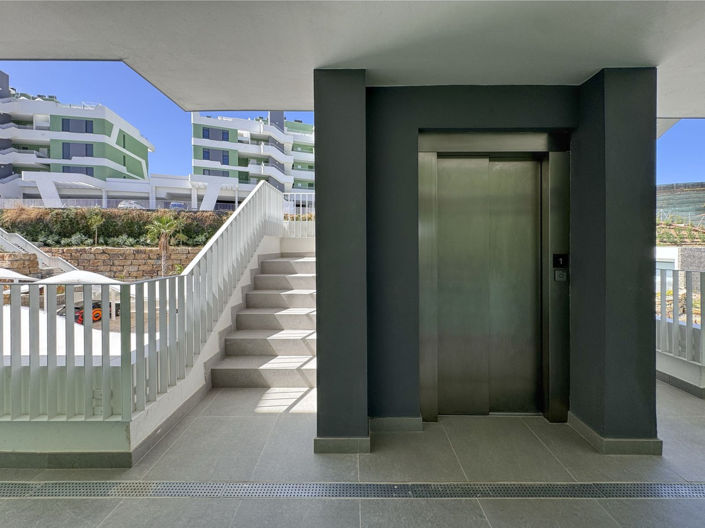 Image No.25-2 Bed Apartment for sale