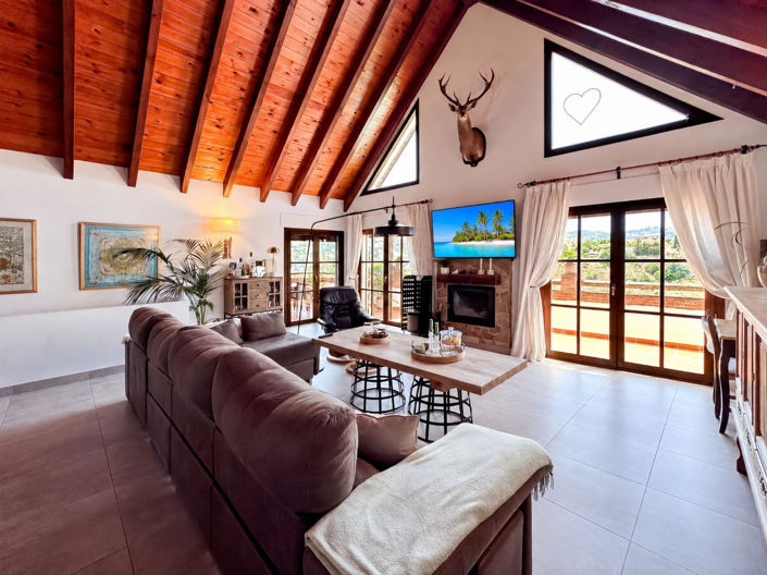 Image No.26-5 Bed Villa for sale