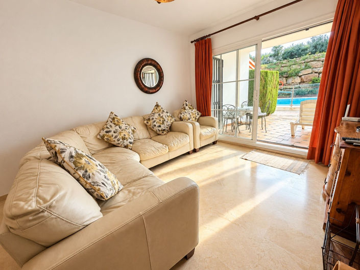Image No.10-2 Bed Apartment for sale