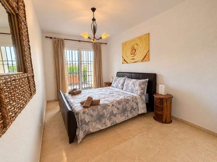 Image No.18-2 Bed Apartment for sale
