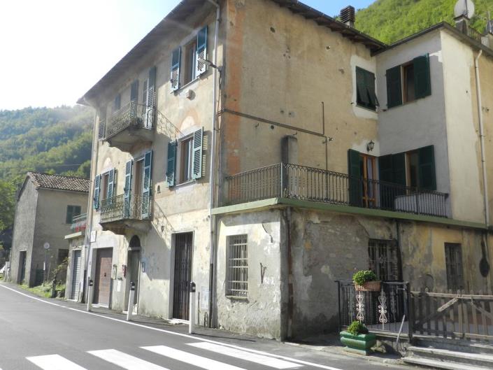 Image No.13-Appartement de 2 chambres à vendre à Isola del Cantone