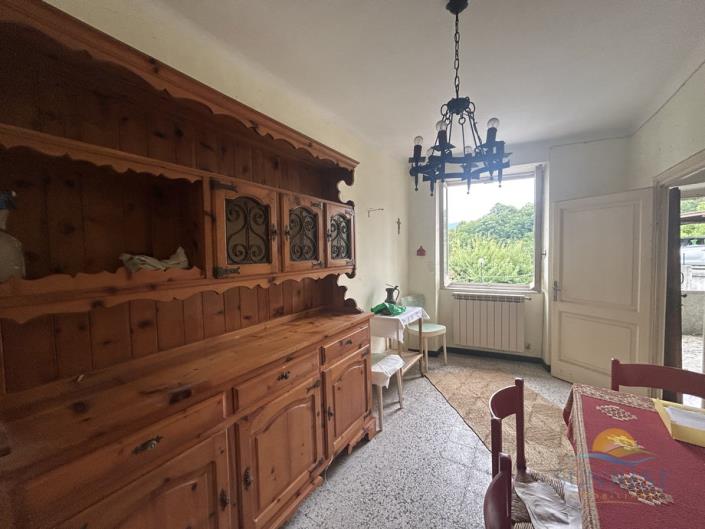Image No.7-Maison de campagne de 6 chambres à vendre à Savignone