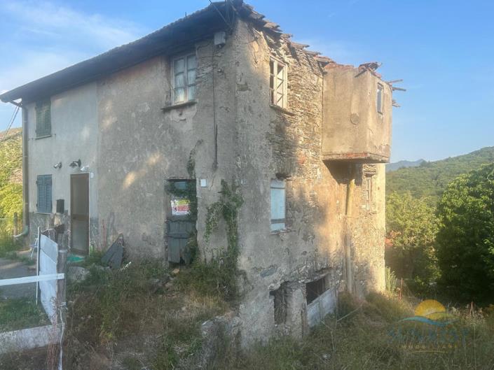 Image No.6-2 Bed Country House for sale