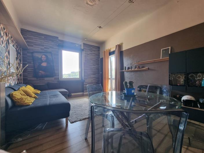 Image No.12-2 Bed Apartment for sale