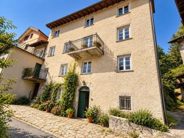 1 - Savignone, House