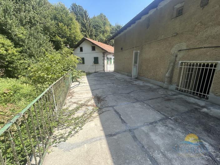 Image No.21-10 Bed House for sale