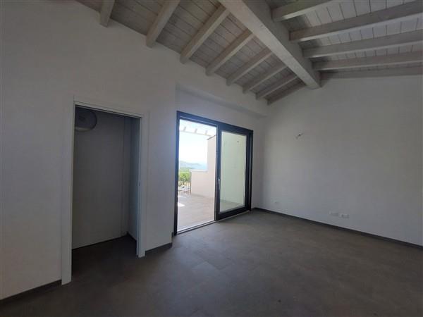 Image No.11-4 Bed Villa for sale