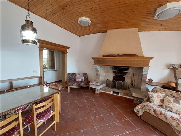 Image No.12-2 Bed Semi-Detached for sale