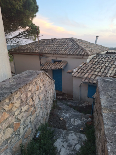 Image No.2-1 Bed House for sale