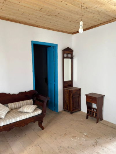Image No.12-1 Bed House for sale
