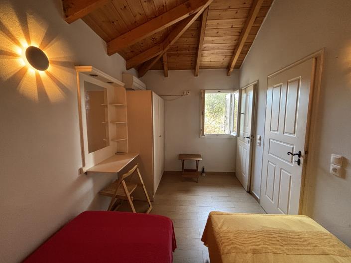 Image No.11-5 Bed Cottage for sale