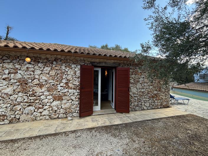 Image No.13-5 Bed Cottage for sale