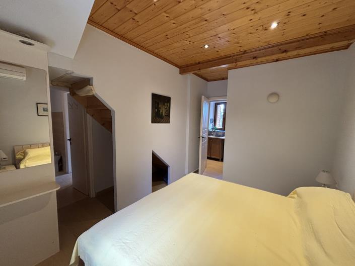 Image No.24-5 Bed Cottage for sale
