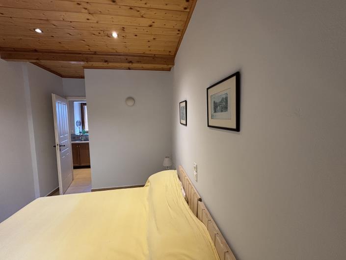 Image No.25-5 Bed Cottage for sale