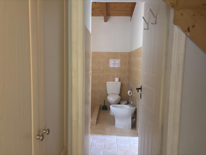 Image No.26-5 Bed Cottage for sale