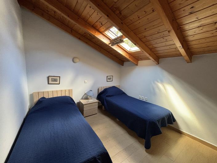 Image No.44-5 Bed Cottage for sale